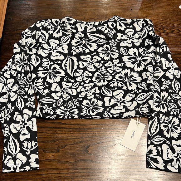 Mikoh Other - NWT Mikoh Crop Rashguard